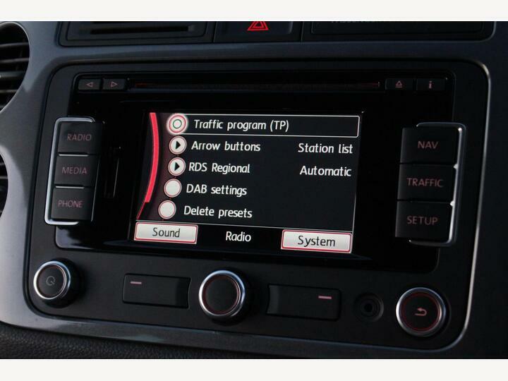 Volkswagen Tiguan Suv Grey #35