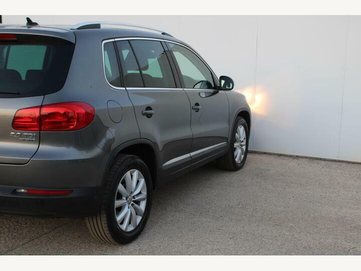 Volkswagen Tiguan Suv Grey #8