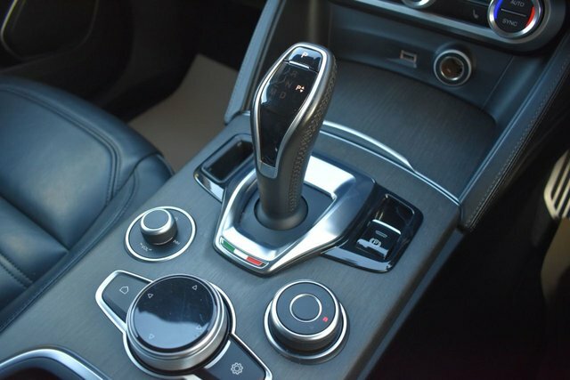 Alfa Romeo Stelvio Veloce Black #25