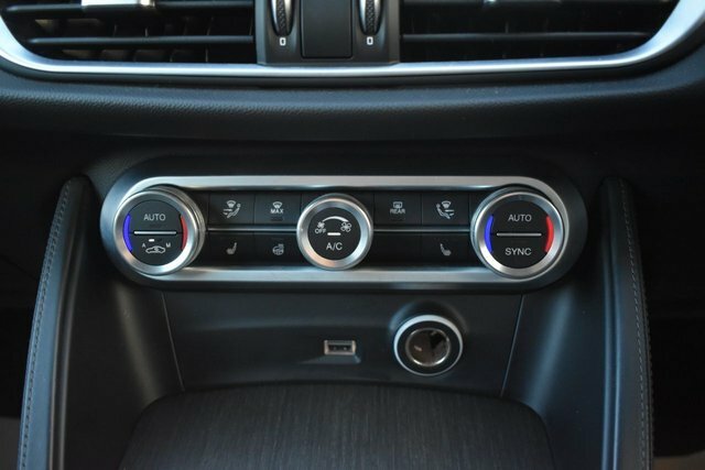 Alfa Romeo Stelvio Veloce Black #26