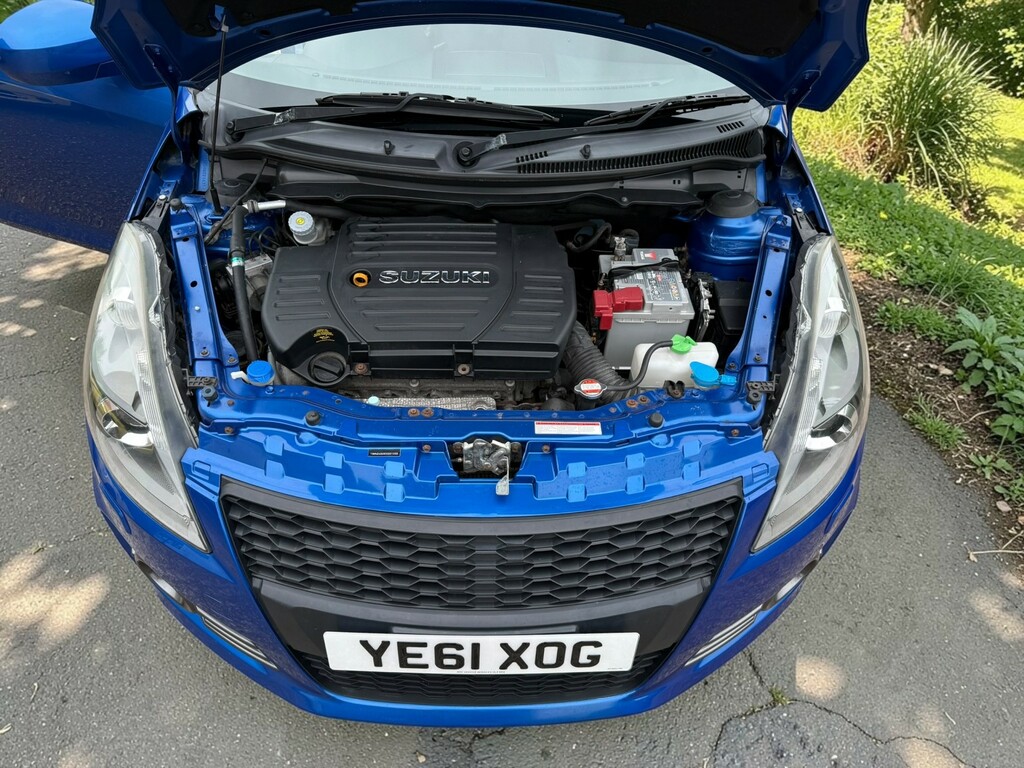 Suzuki Swift Sport White #18