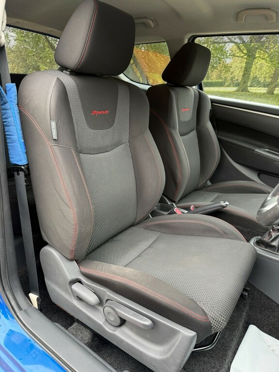 Suzuki Swift Sport White #16