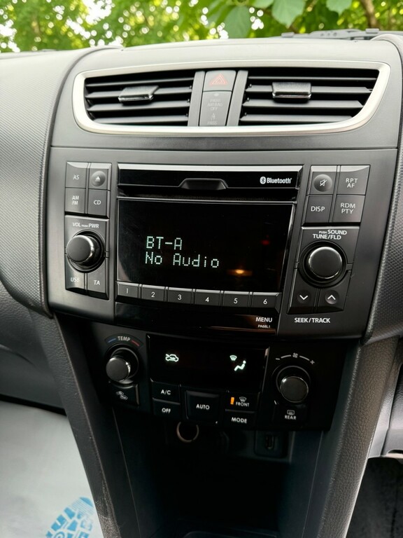 Suzuki Swift Sport White #20