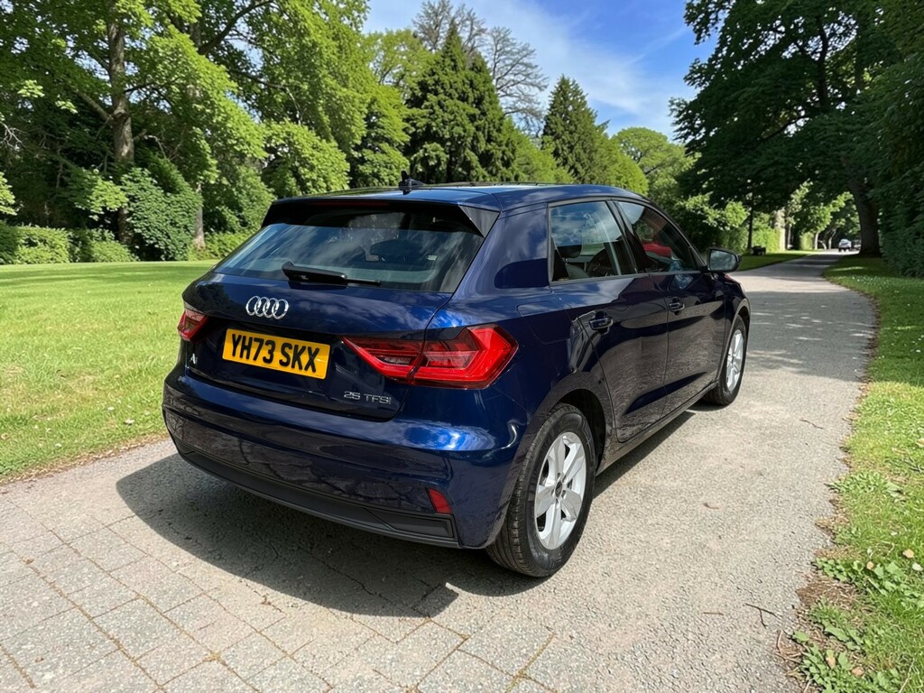 Audi A1 1.0 Tfsi 25 Technik Blue #4