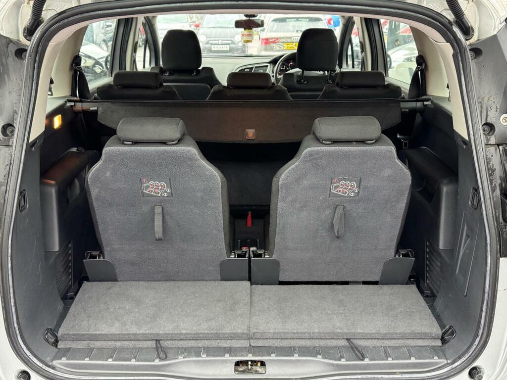 Peugeot 5008 Active Black #11