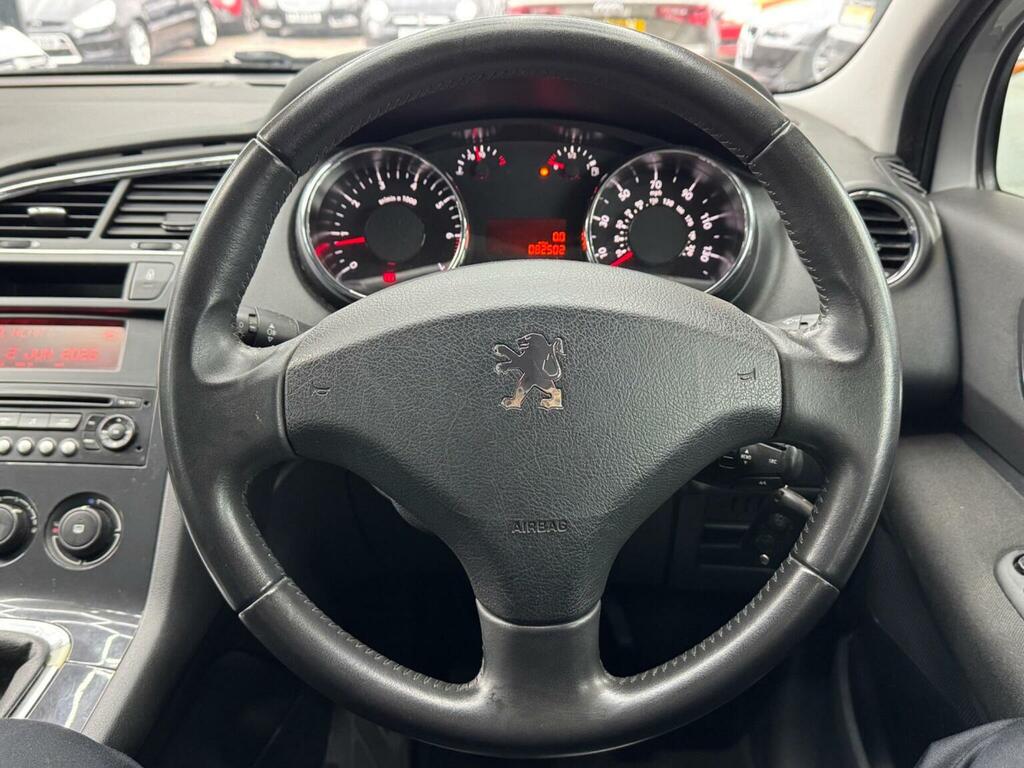 Peugeot 5008 Active Black #12