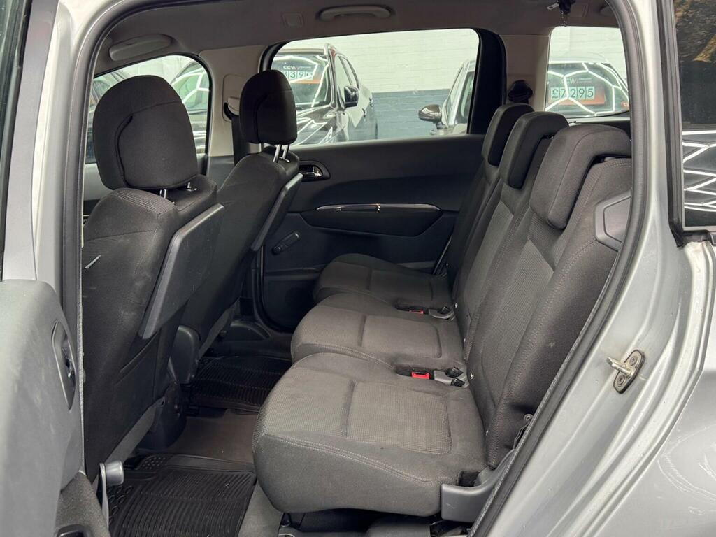 Peugeot 5008 Active Black #10