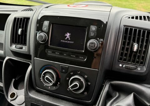 Peugeot Boxer Mpv White #31
