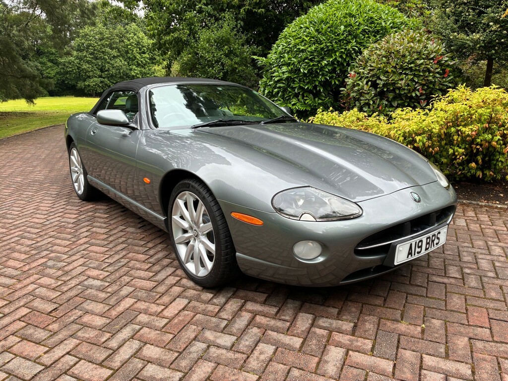 Jaguar XK8 4.2 Black #20