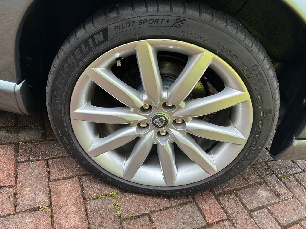 Jaguar XK8 4.2 Black #19