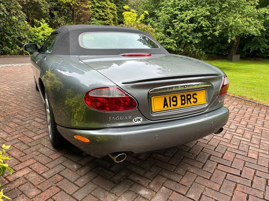 Jaguar XK8 4.2 Black #26