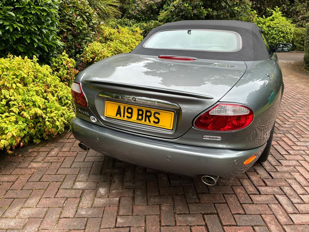 Jaguar XK8 4.2 Black #25