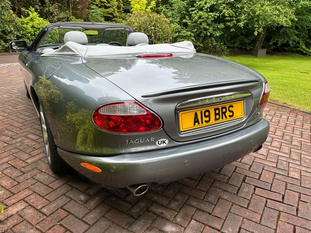Jaguar XK8 4.2 Black #28
