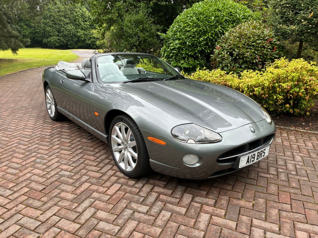 Jaguar XK8 4.2 Black #30