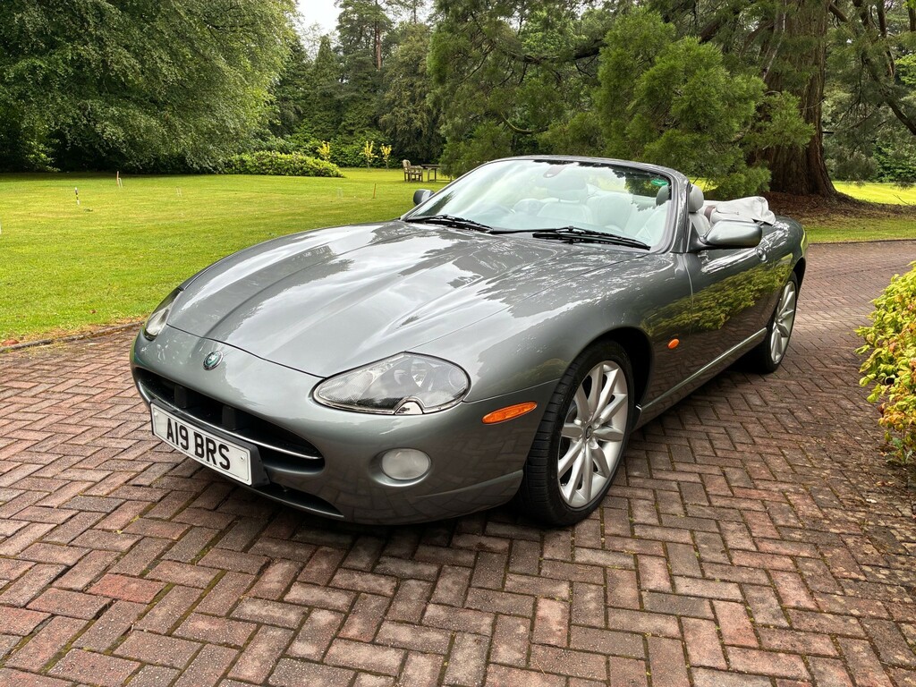 Jaguar XK8 4.2 Black #29