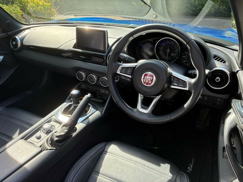 Fiat 124 Spider Convertible 1.4 Spider Multiair Lusso 139 Bhp Red #14