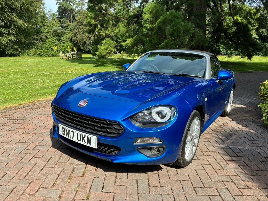 Fiat 124 Spider Convertible 1.4 Spider Multiair Lusso 139 Bhp Red #21