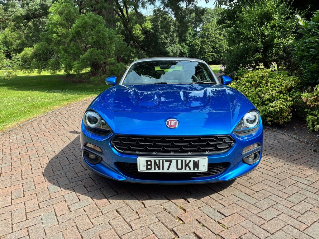 Fiat 124 Spider Convertible 1.4 Spider Multiair Lusso 139 Bhp Red #8