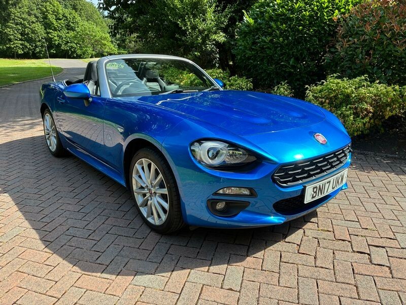 Fiat 124 Spider Convertible 1.4 Spider Multiair Lusso 139 Bhp Red #19