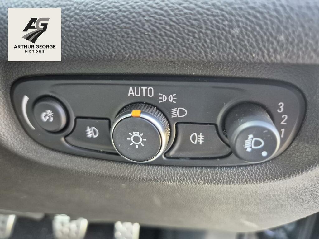 Vauxhall Insignia Silver #10