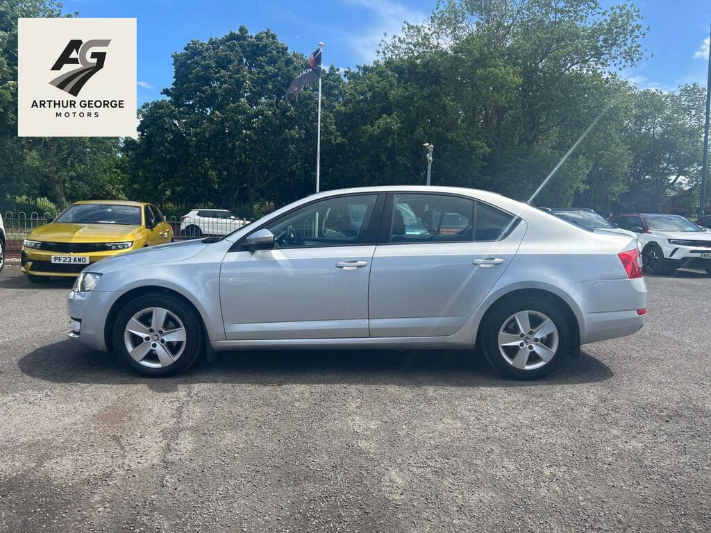 Skoda Octavia Se Silver #2