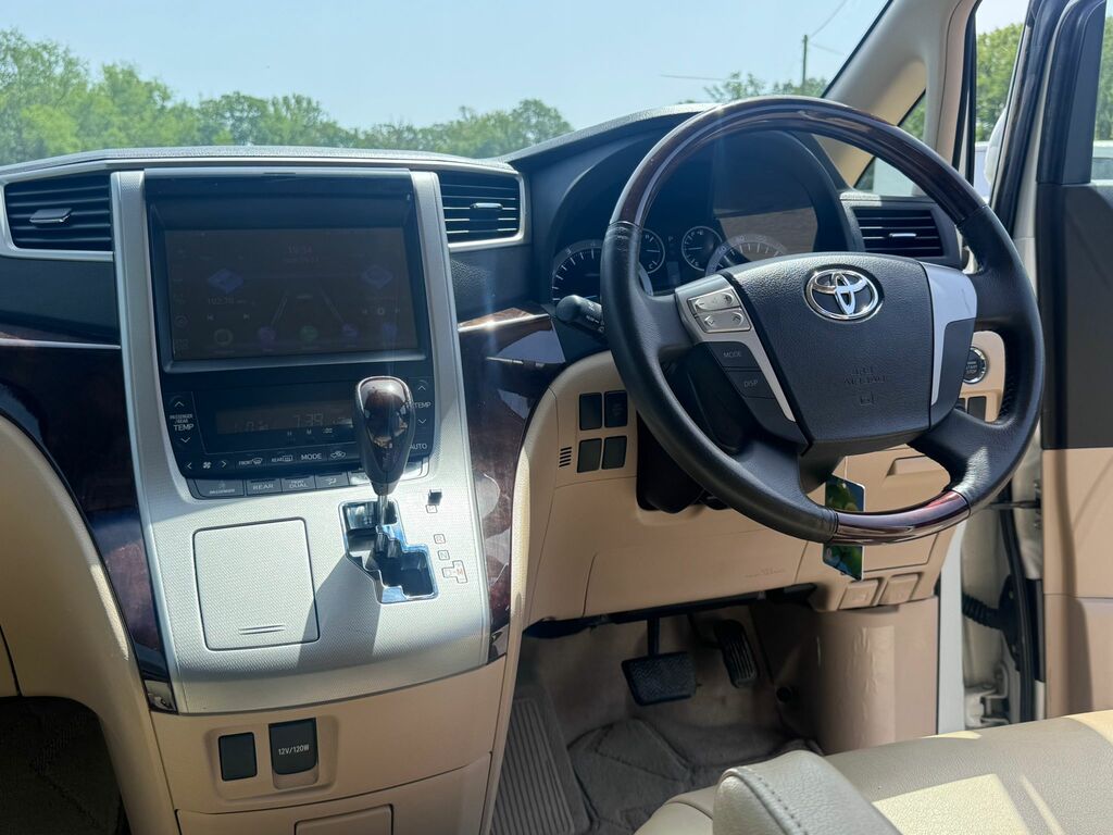 Toyota Alphard White Ptrl , 2.4C , 7 Seat , 201414 Reg , Ul White #14
