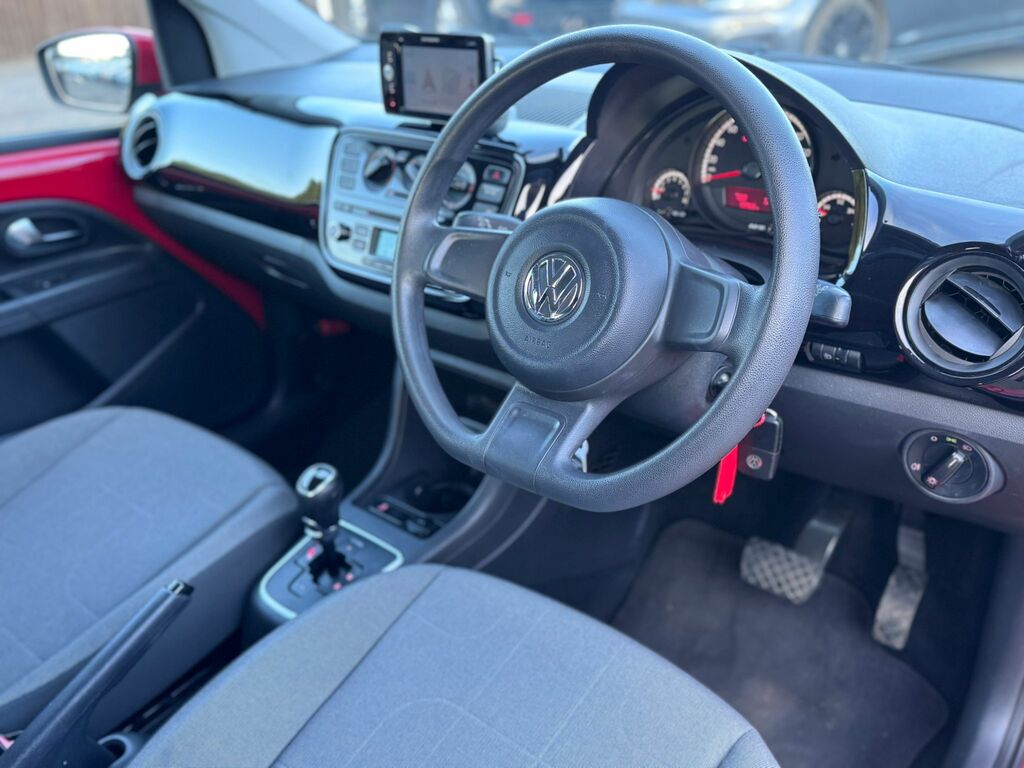 Volkswagen Up 1.0 Move Up Red #11