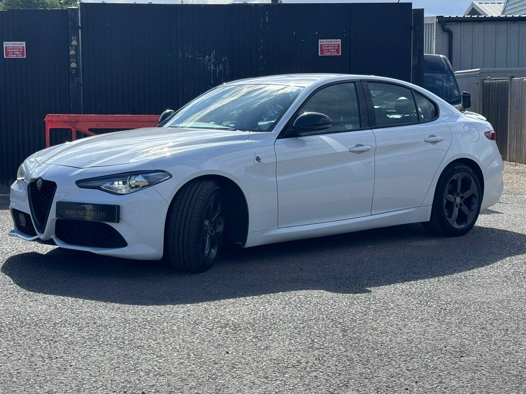 Alfa Romeo Giulia Saloon White #6