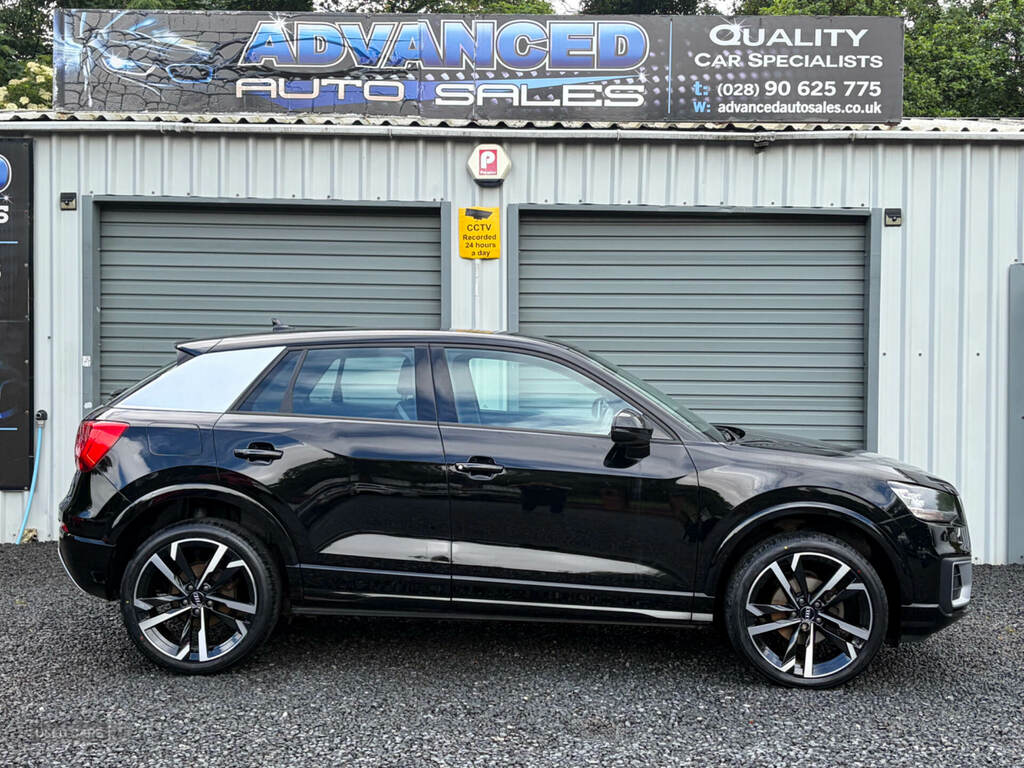 Audi Q2 30 Tdi Sport ST68YNO Black #2