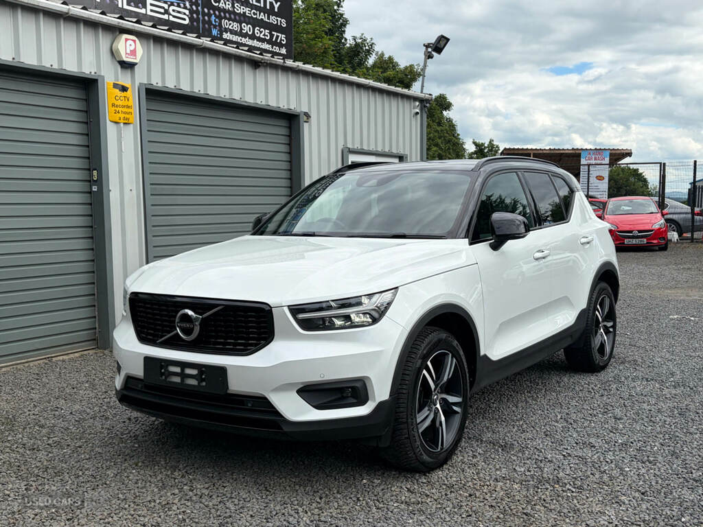 Volvo XC40 2.0 D3 R Design White #5