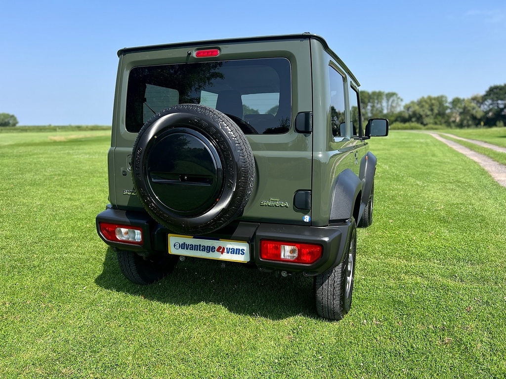 Suzuki Jimny Suv White #8