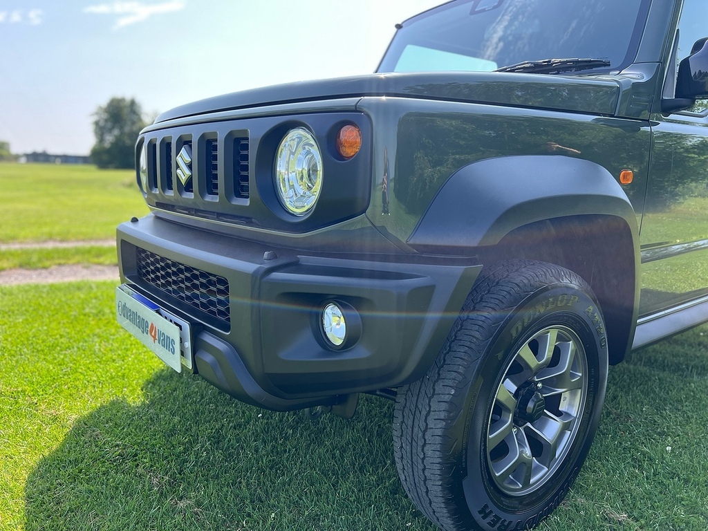 Suzuki Jimny Suv White #13