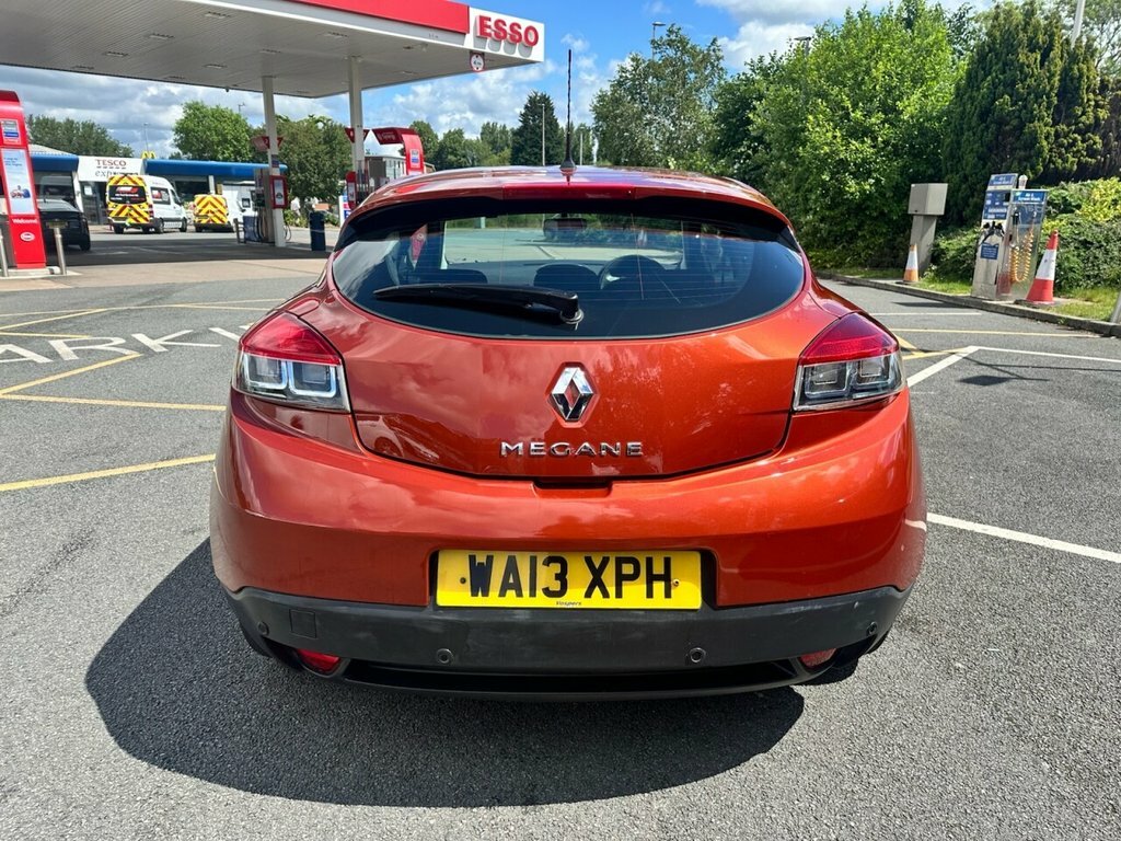 Renault Megane 1.5L Expression Orange #6