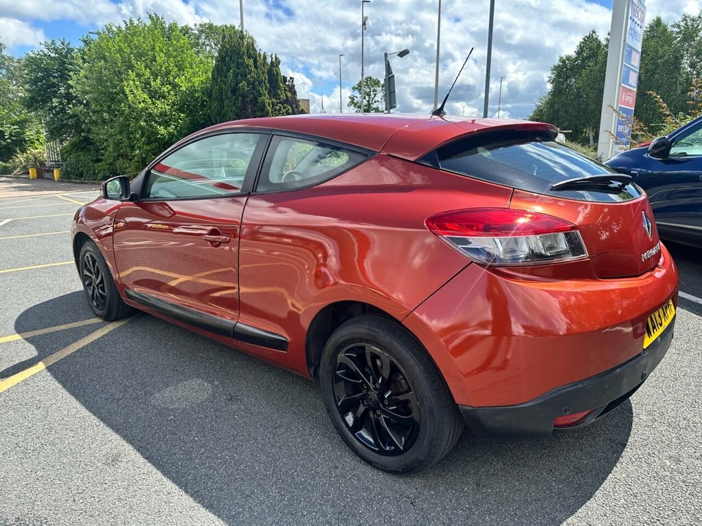 Renault Megane 1.6 16V Expression Black #7