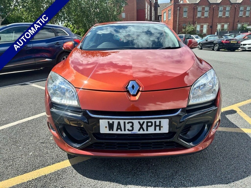 Renault Megane 1.5L Expression Orange #2