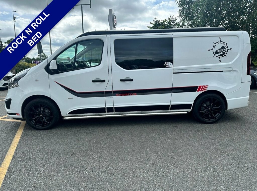 Vauxhall Vivaro 1.6L Sportive WN67MMJ White #4