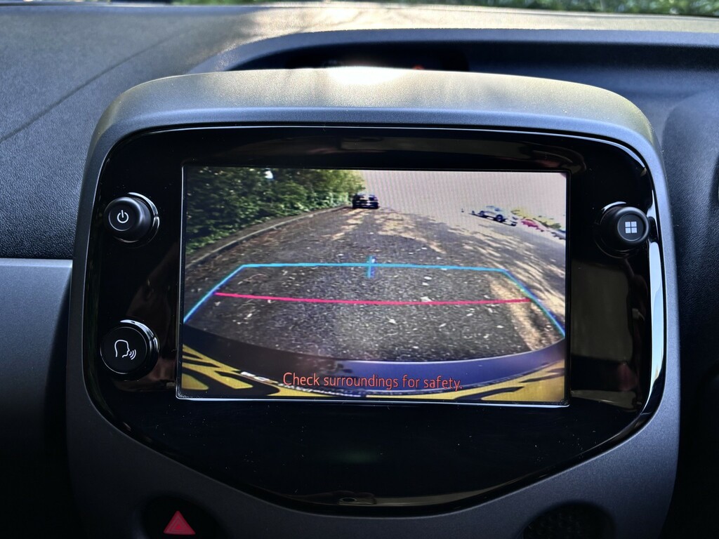 Toyota Aygo 1.0 Vvt-i X-trend 201919 FN19UCX Red #2