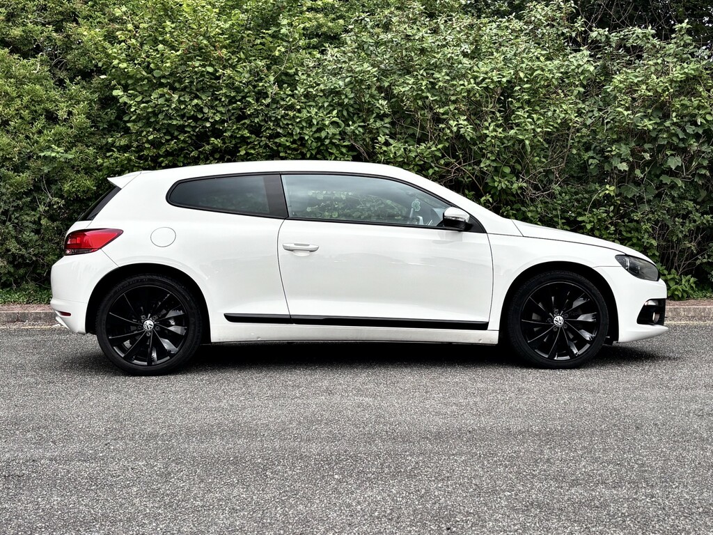 Volkswagen Scirocco 2.0 Tsi Gt White #3
