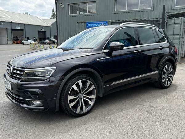 Volkswagen Tiguan 2.0 Tsi R-line Tech Dsg 4Motion Euro 6 Ss LA19NCV Black #4
