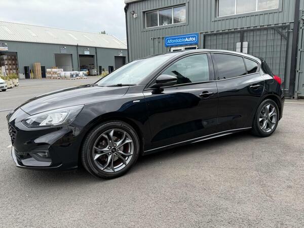 Ford Focus 1.0T Ecoboost St-line Euro 6 Ss MF69WMV Black #4