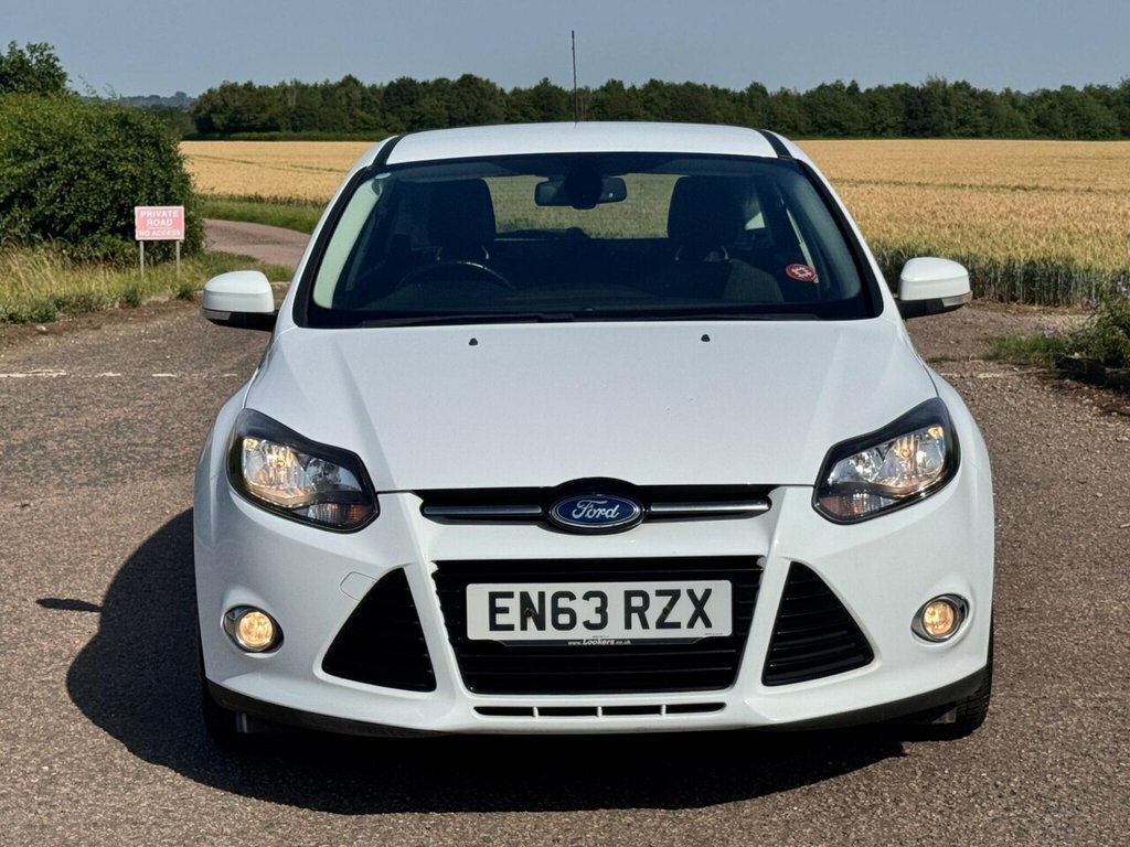 Ford Focus Hatchback White #2