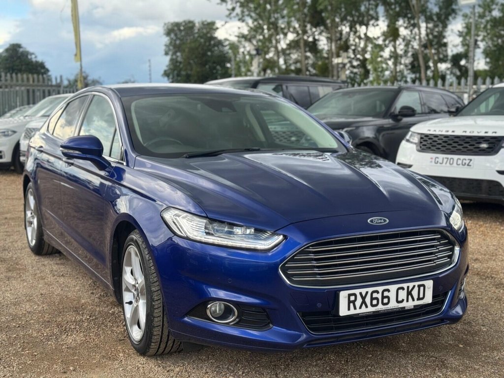 Ford Mondeo Hatchback Blue