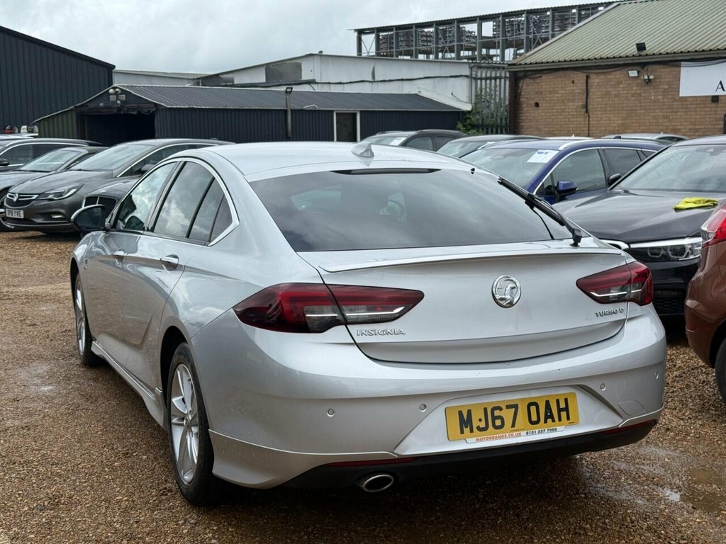 Vauxhall Insignia Hatchback MJ67OAH Silver #4