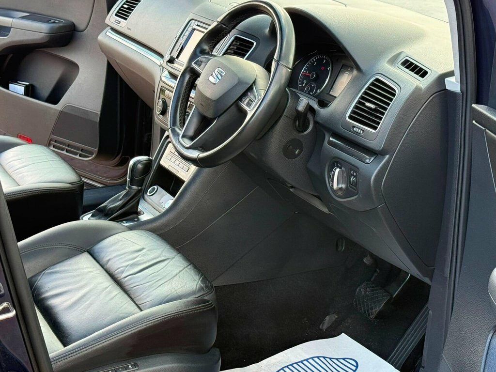 Seat Alhambra  Black #17
