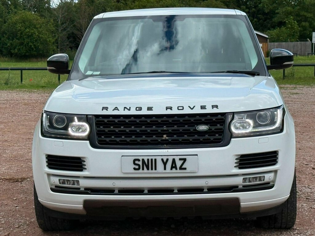 Land Rover Range Rover Suv White #2