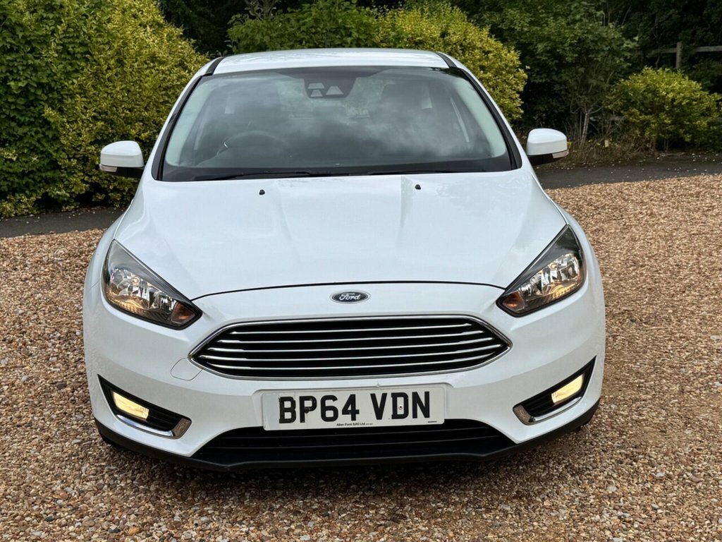 Ford Focus Hatchback White #2