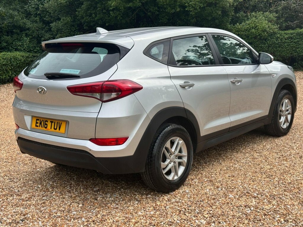 Hyundai Tucson Crdi Se Nav Blue Drive Red #22