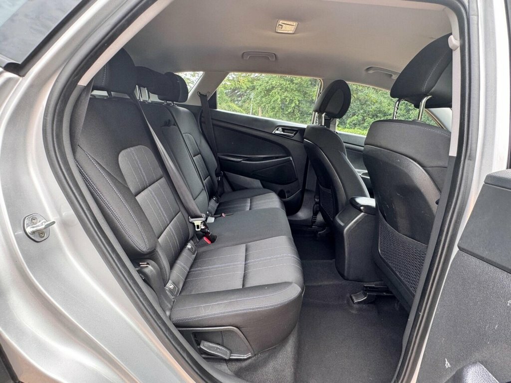 Hyundai Tucson Crdi Se Nav Blue Drive Red #29