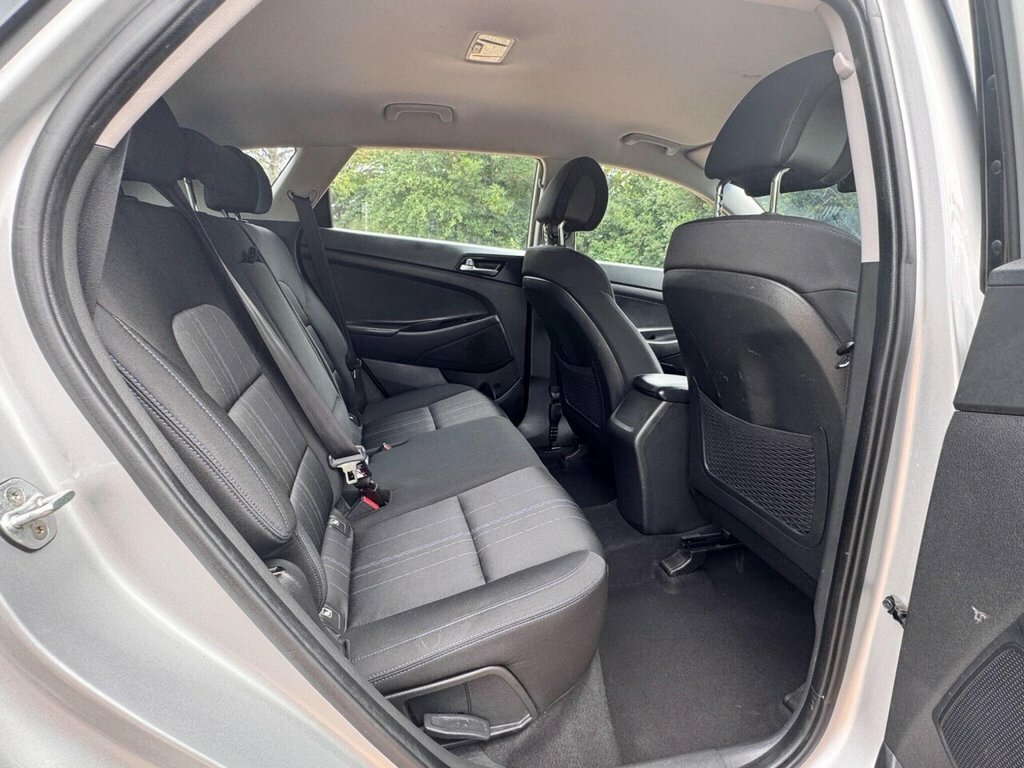 Hyundai Tucson Crdi Se Nav Blue Drive Red #27
