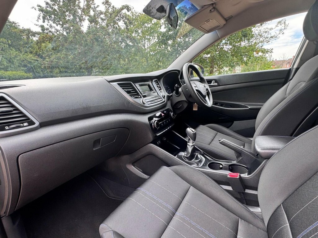 Hyundai Tucson Crdi Se Nav Blue Drive Red #69